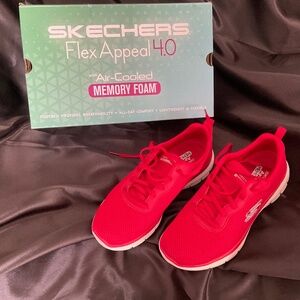 Skechers flex appeal 4.0 with air cooled memory foam. Women’s 8,5
